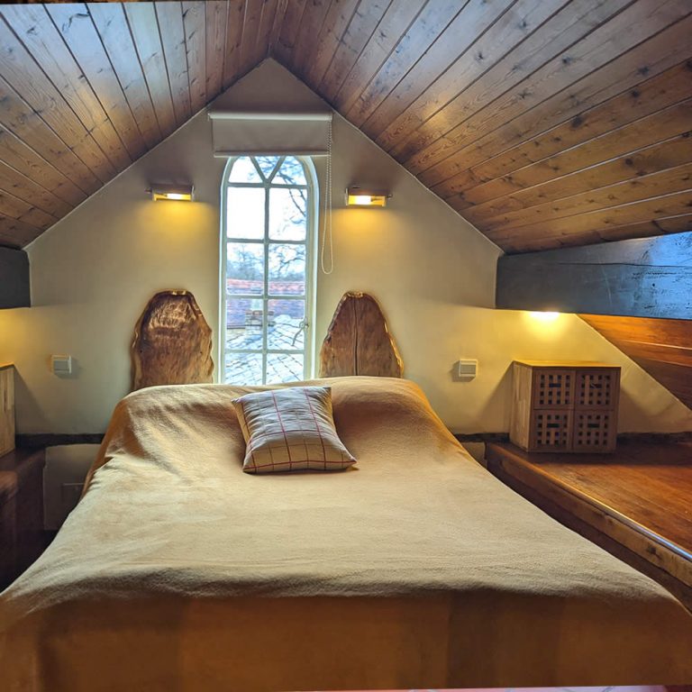 The Saddlery-bedroom